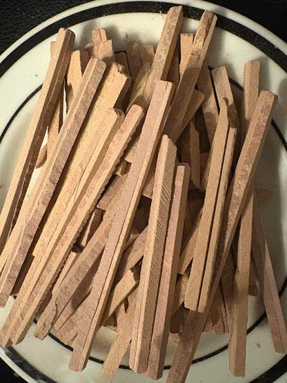 Red thin slates