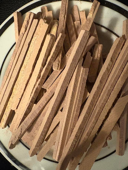 Red thin slates