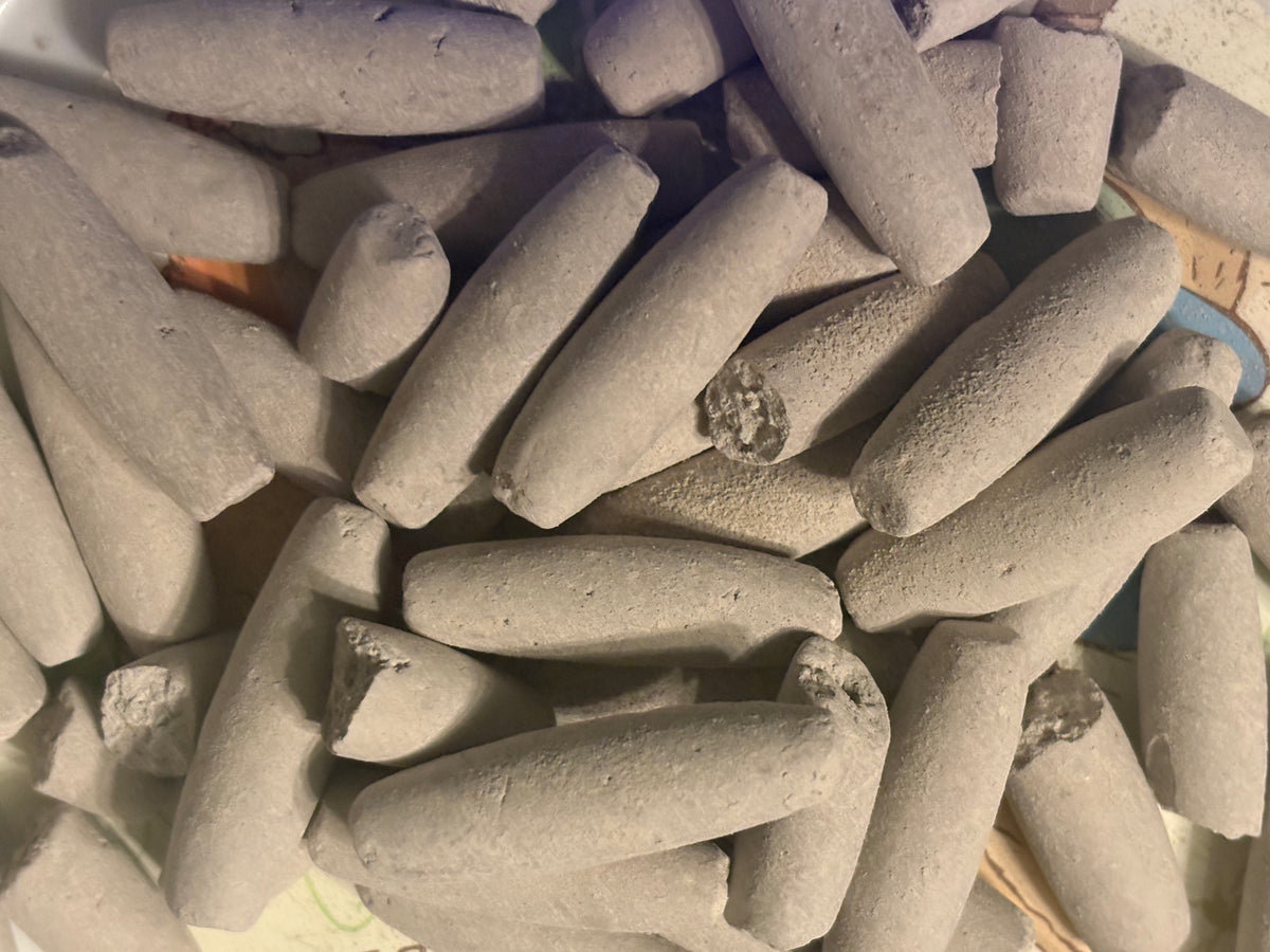 Ayilo Clay (Ghana)- Smoky. Crunchy